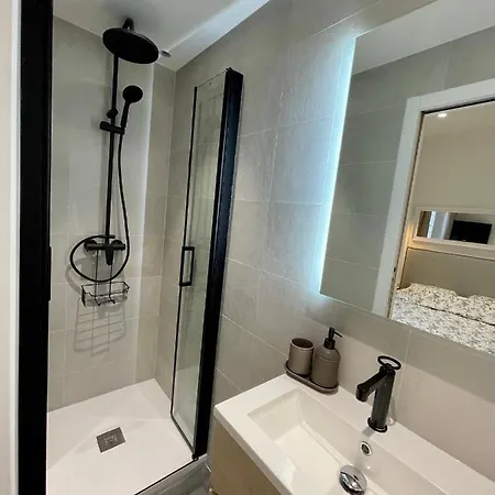 Magnifique Sur Jardin - Vieil Apartment