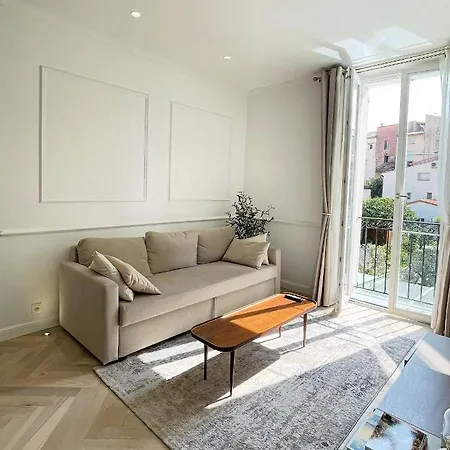 Magnifique Sur Jardin - Vieil Apartment