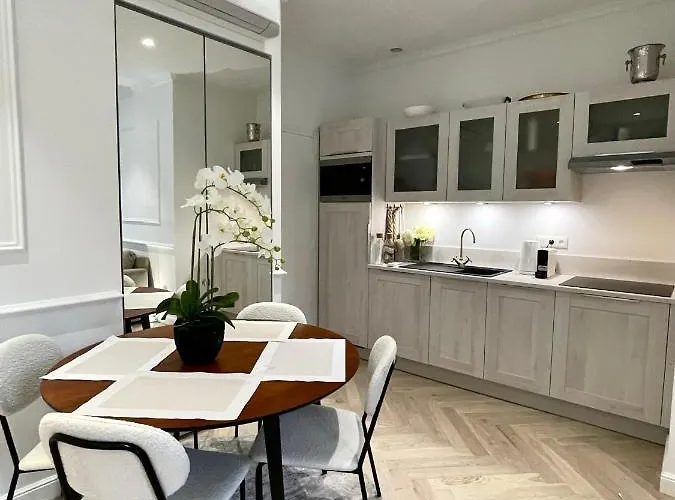 Magnifique Sur Jardin - Vieil * Antibes